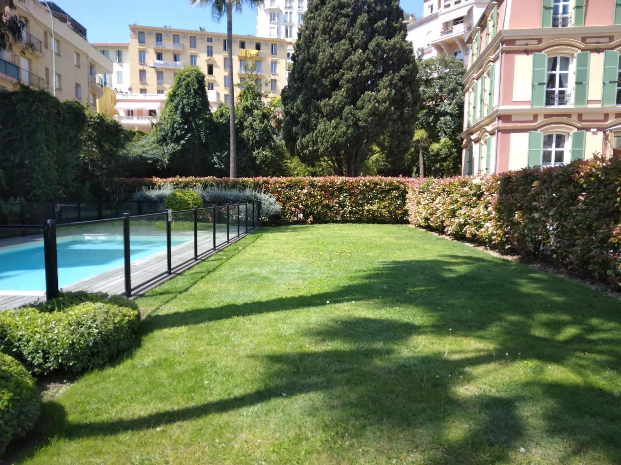 Intercontinental Superbe Appartement Avec Piscine Menton Exterior photo