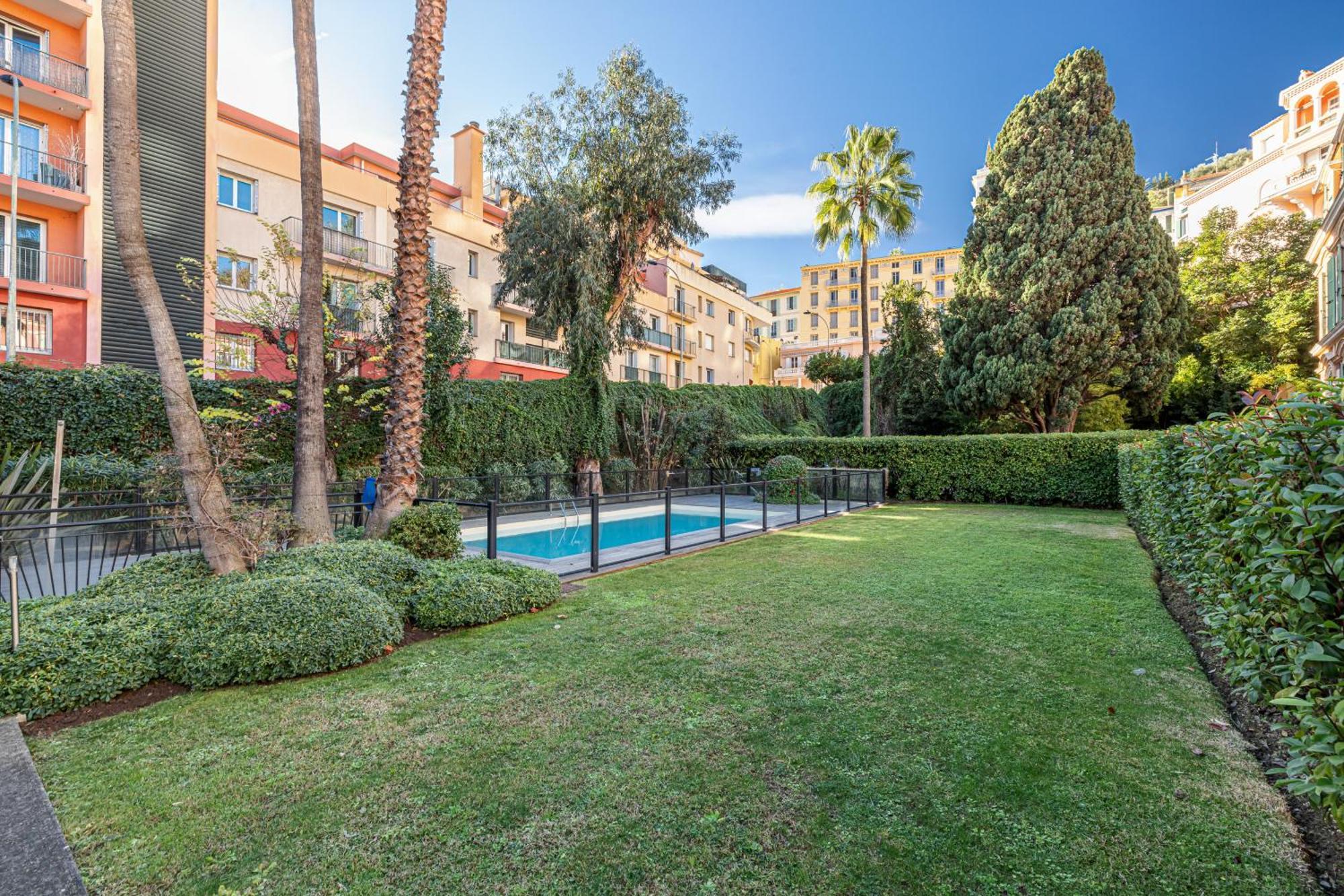 Intercontinental Superbe Appartement Avec Piscine Menton Exterior photo